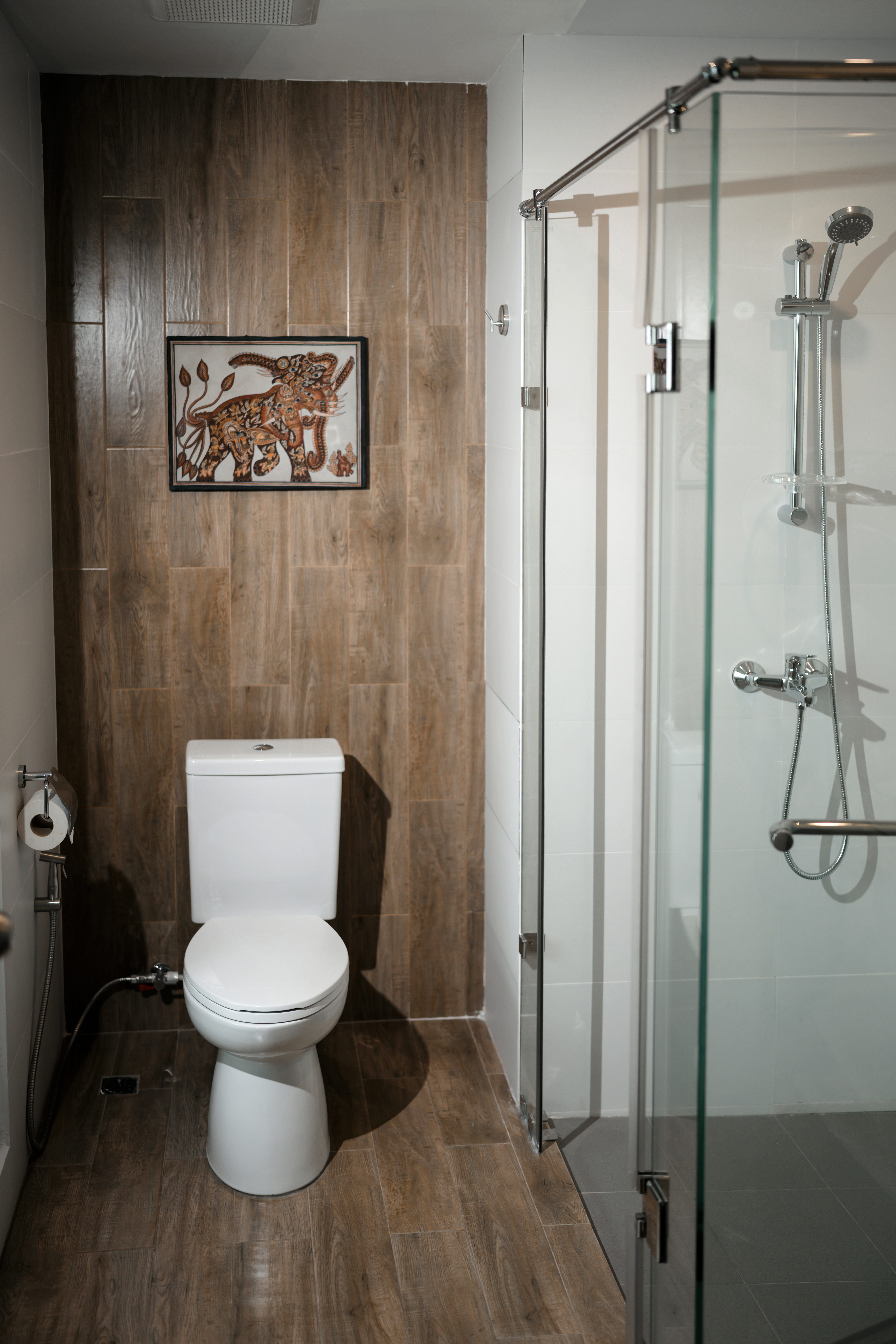 Deluxe Double Room River View bathroom